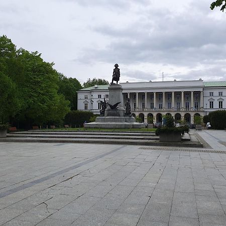Park Saski Przechodnia Warschau Exterior foto
